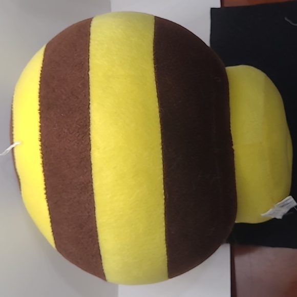 Banpesto Super Mario Galaxy Bee Mushroom Plush 2007 - Picture 3 of 6